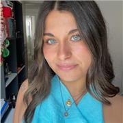 Responsable, atenta y con ganas de enseñar. Daria clases de refuerzo de inglés.